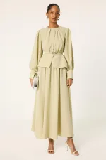 ENSEMBLE TUNIC ET JUPE AVEC DÉTAIL DE CEINTURE