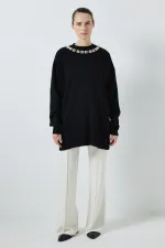 YAKASI İNCİLİ KAZAK