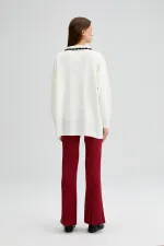 PULL TRICOT AVEC DÉTAILS AU CROCHET