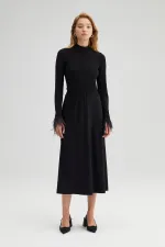 JUPE BASIQUE AVEC TAILLE ÉLASTIQUE