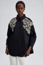 OVERSIZE SHIRT WITH EMBROIDERED FRONT
