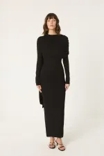 ŞAL DETAYLI ELBİSE