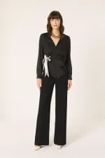 Tunique en satin à nouer sur le côté