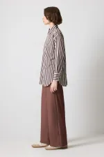 CHEMISE SURDIMENSIONNÉE À RAYURES ÉPAISSES CHEMISE SURDIMENSIONNÉE À RAYURES ÉPAISSES