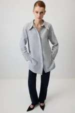 GENİŞ MANŞETLİ GÖMLEK