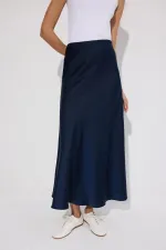 JUPE EN SATIN AVEC TAILLE ÉLASTIQUE