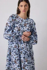 ROBE À MOTIFS FLORAUX