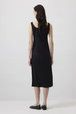 STRAPLESS MIDI-LENGTH LINED