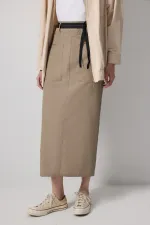 SKIRT WITH WIDE POCKETS