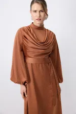 DRAPELİ TAŞLI SATEN ELBİSE