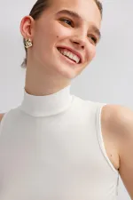 SOUS-VÊTEMENTS SANS MANCHES À COL MONTANT