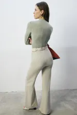 HAFİF DİK YAKA ÇITÇITLI BODY