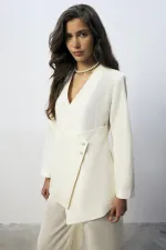 DÜĞME DETAYLI ASİMETRİK CEKET PANTOLON TAKIM