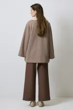 FUR-COLLARED SWEATSHIRT