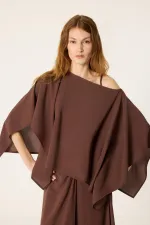 BATWING SLEEVE BLOUSE AND TROUSER SET BATWING SLEEVE BLOUSE AND TROUSER SET