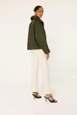 BELİ BÜZGÜLÜ CEKET