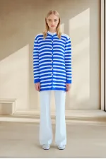 CARDIGAN LONG À BOUTONS DORÉS