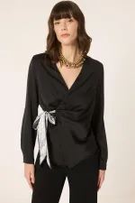 Tunique en satin à nouer sur le côté