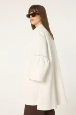 Veste en gabardine avec manches ornées de pierres