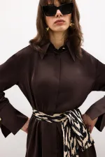 CHEMISE EN SATIN À POIGNETS LARGES