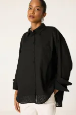 CHEMISE AVEC DÉTAILS EN DENTELLE