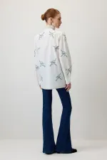 CHEMISE EN POPLINE AVEC BRODERIE DE FLEURS