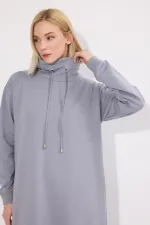 DİK YAKA ÖRME ELBİSE