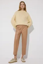 PENSLİ YÜKSEK BEL VEGAN DERİ PANTOLON