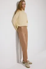 PENSLİ YÜKSEK BEL VEGAN DERİ PANTOLON