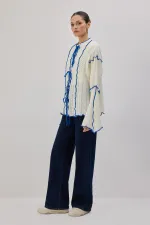 KONTRAST BİYELİ TRİKO HIRKA