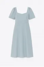 SHORT-SLEEVED DRESS WITH GATHERED SHOULDER