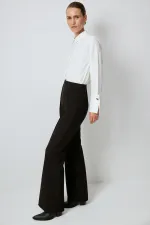 PANTALONS EN CRÊPE CÔTELÉS