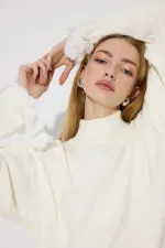 ŞİFON PÜSKÜLLÜ TRİKO KAZAK