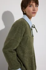 ÖNDEN BAĞLAMALI TRİKO KAZAK