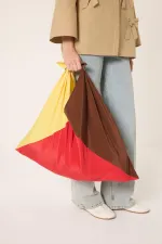 ÇOK RENKLİ ÜÇGEN ÇANTA