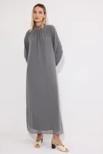 DİK YAKA ŞİFON ELBİSE