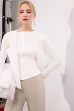 ÖNDEN FERMUARLI BODY