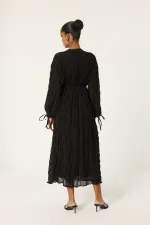 ROBE SPÉCIALE REMBOURRÉE ET FRONCÉE