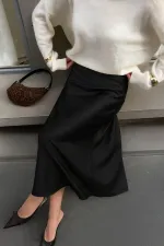 JUPE BASIQUE EN SATIN
