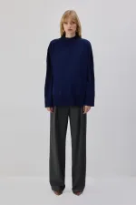 DİK YAKA BASIC TRİKO KAZAK