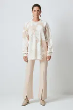 PULL À MOTIFS FLEURS