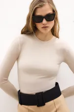 PARMAK GEÇMELİ UZUN KOLLU BODY