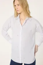 İNCİ DETAYLI POPLİN GÖMLEK