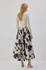 JUPE EN SATIN À MOTIFS