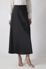 JUPE BASIQUE EN SATIN