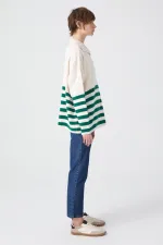 DÜĞME DETAYLI ÇİZGİLİ KAZAK