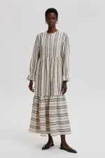 NATUREL DOKULU ÇİZGİLİ ELBİSE