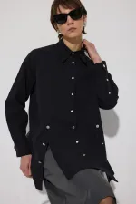 DÜĞME DETAYLI GÖMLEK