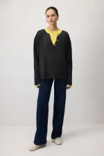 KONTRAST YAKA TRİKO KAZAK