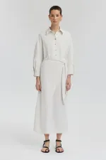 JUPE EN LIN TEXTURÉ AVEC DÉTAIL DE NŒUD